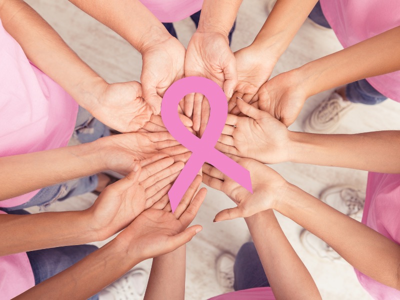 Femme Octobre Rose : l'équipe de la marinette soutient toutes les femmes
