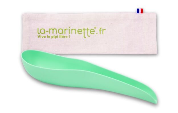 la marinette vert quartz d’eau avec étui en pharmacie
